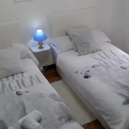 Apartamento Ezkubenea דירה